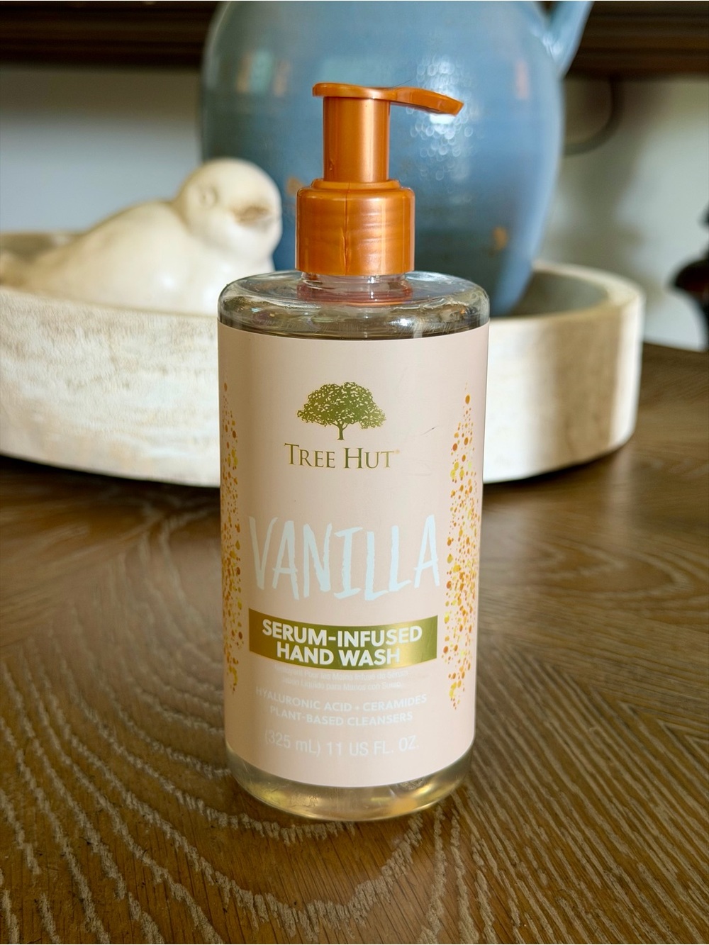 Tree Hut Vanilla Serum-Infused Hand Wash - Peach/Orange Pump